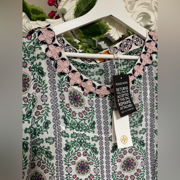 INCREDIBLY RARE Tory Burch NWT Garden Party 100% silk lined caftan, size medium - Picture 9 of 11